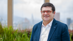 John Jairo Montoya Rivera, S.J. Pontificia Universidad Javeriana